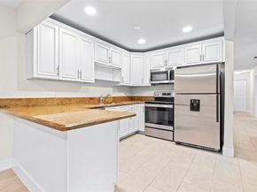 10620 NW 37th St, Coral Springs FL 33065