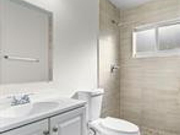 10620 NW 37th St, Coral Springs FL 33065