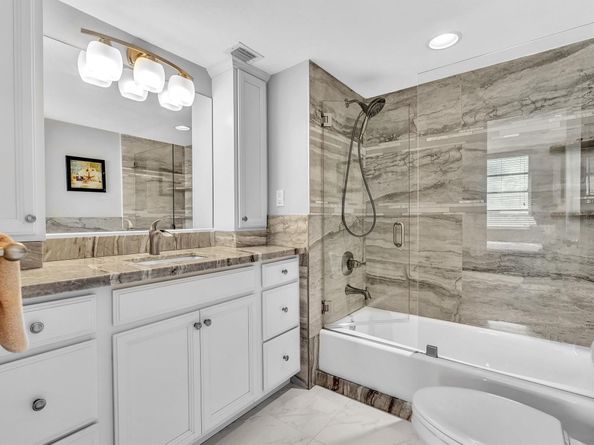 3300 W Rolling Hills Cir 705, Davie FL 33328