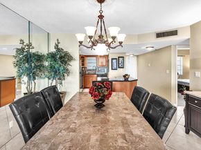 3300 W Rolling Hills Cir 705, Davie FL 33328