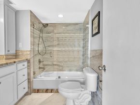 3300 W Rolling Hills Cir 705, Davie FL 33328