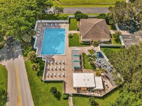 3300 W Rolling Hills Cir 705, Davie FL 33328