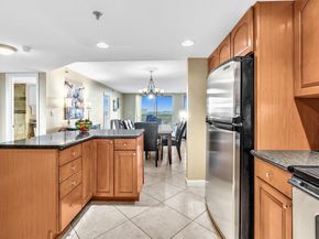 3300 W Rolling Hills Cir 705, Davie FL 33328