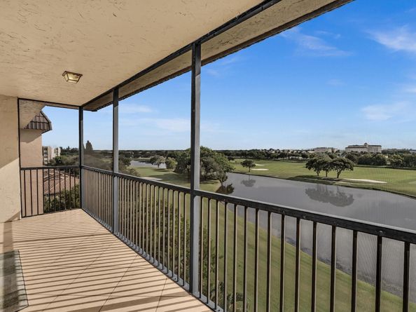 3300 W Rolling Hills Cir 705, Davie FL 33328