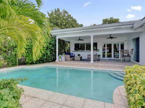 2427 Sea Island Dr, Fort Lauderdale FL 33301