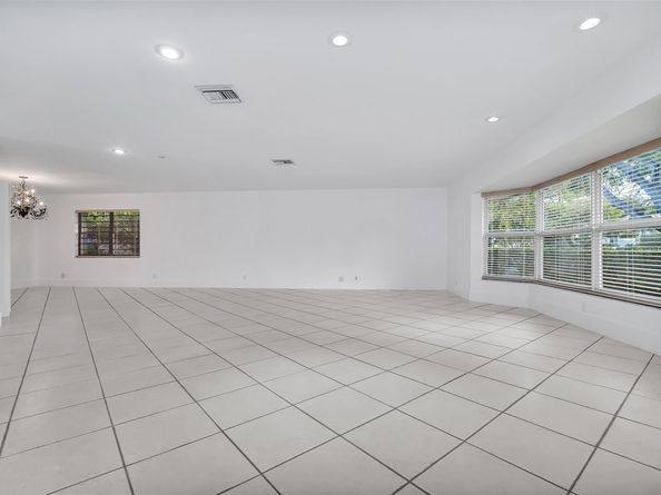 2427 Sea Island Dr, Fort Lauderdale FL 33301