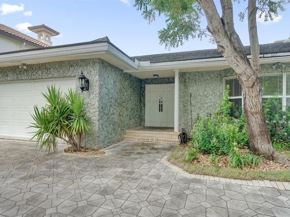 2427 Sea Island Dr, Fort Lauderdale FL 33301