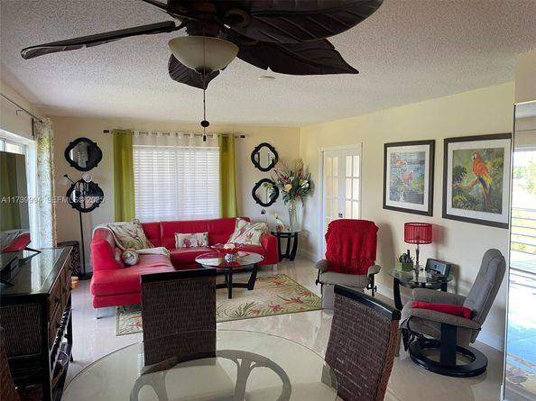 3050 E Sunrise Lakes Drive 324, Sunrise FL 33322