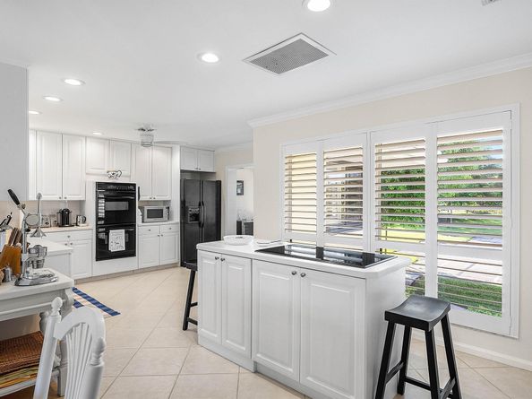 3641 Quail Ridge Drive Bobwhite A, Boynton Beach FL 33436