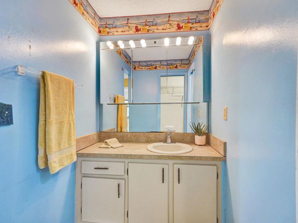 2500 NW 10th Street, Delray Beach FL 33445