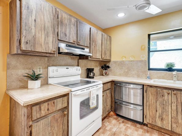 2500 NW 10th Street, Delray Beach FL 33445