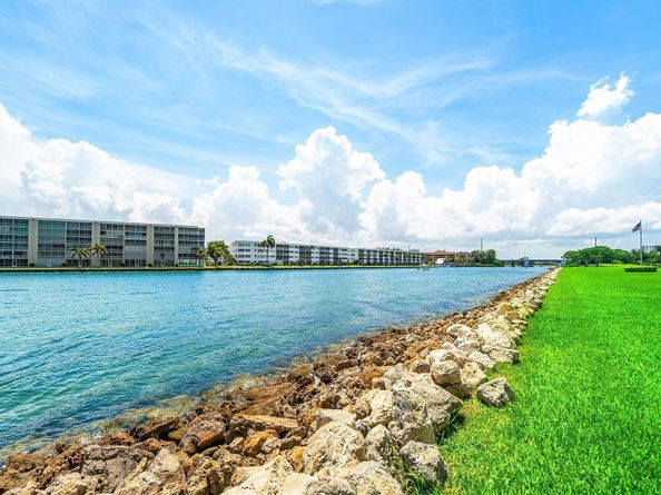 115 Lakeshore Drive 648, North Palm Beach FL 33408