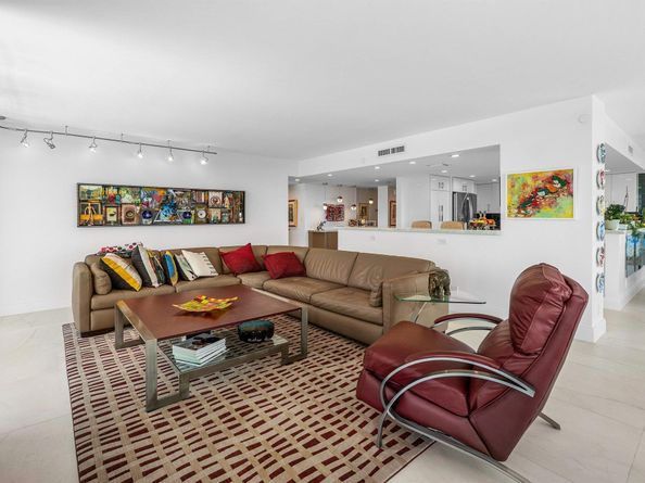 115 Lakeshore Drive 648, North Palm Beach FL 33408