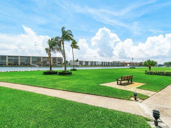115 Lakeshore Drive 648, North Palm Beach FL 33408
