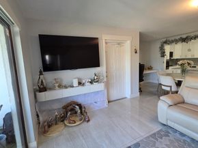 1115 Green Pine Boulevard D2, West Palm Beach FL 33409