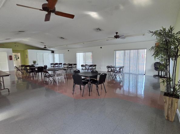 1115 Green Pine Boulevard D2, West Palm Beach FL 33409