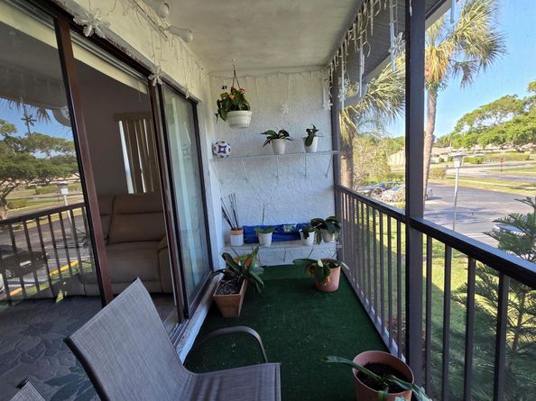 1115 Green Pine Boulevard D2, West Palm Beach FL 33409