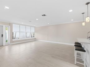 2000 NE 17 Ct., Fort Lauderdale FL 33304