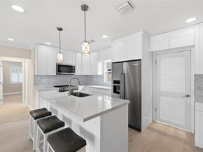 2000 NE 17 Ct., Fort Lauderdale FL 33304