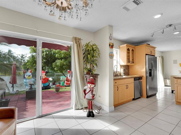 15150 SW 49th St, Miramar FL 33027