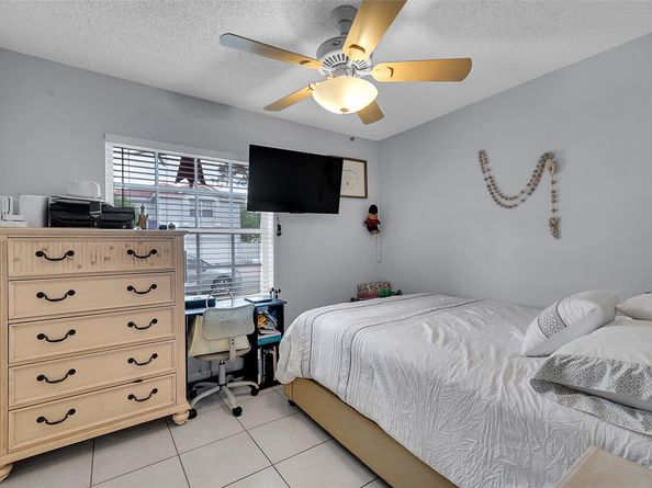 15150 SW 49th St, Miramar FL 33027