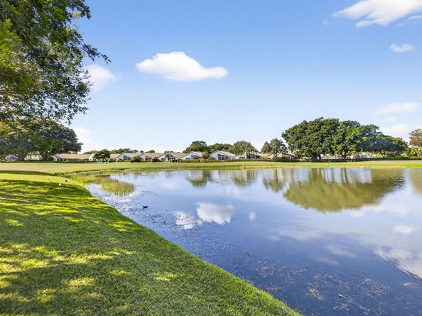 6185 Greenspointe Drive, Boynton Beach FL 33437