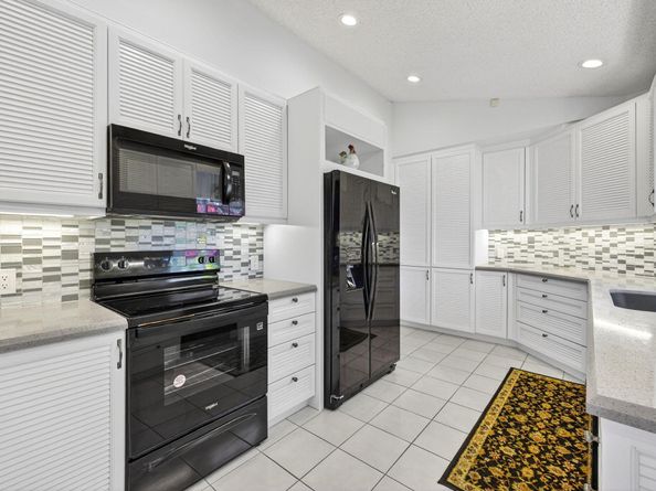 6185 Greenspointe Drive, Boynton Beach FL 33437