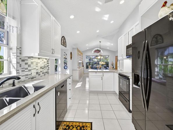 6185 Greenspointe Drive, Boynton Beach FL 33437