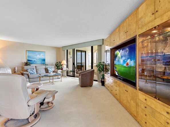 5070 N Ocean Drive 10c, Singer Island FL 33404