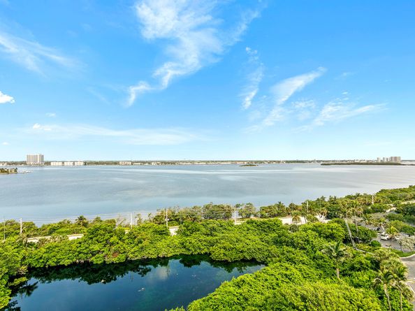 5070 N Ocean Drive 10c, Singer Island FL 33404