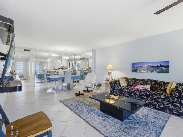 15324 Lakes Of Delray Boulevard 105, Delray Beach FL 33484