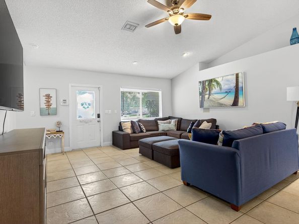 3191 NE 11th Ter, Pompano Beach FL 33064