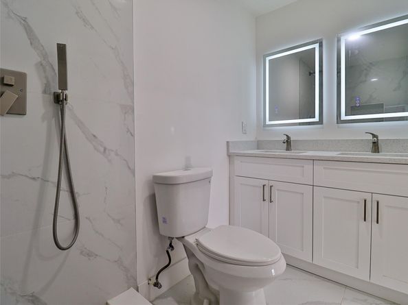 2820 NE 9th Ter, Pompano Beach FL 33064