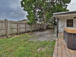 2820 NE 9th Ter, Pompano Beach FL 33064