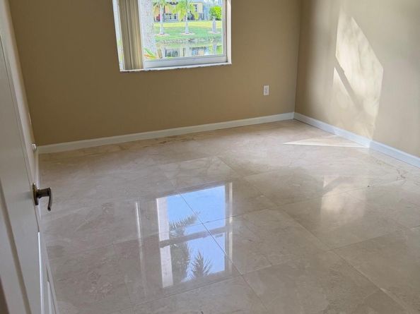 360 NW 115th Way, Coral Springs FL 33071