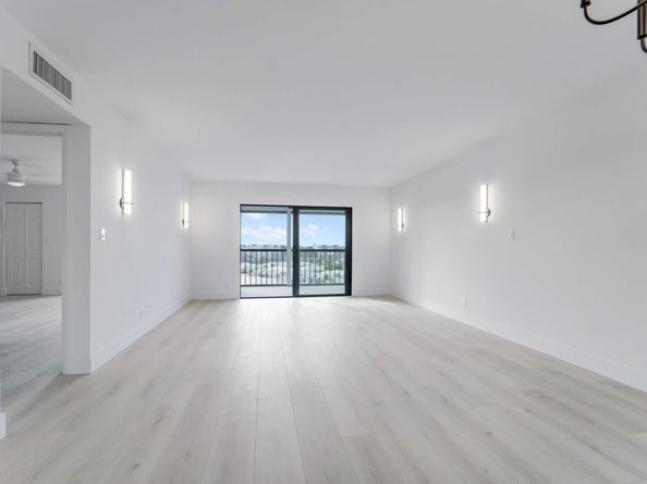 7076 Huntington Lane 803, Delray Beach FL 33446