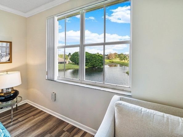 2040 Greenview Shores Boulevard 223, Wellington FL 33414