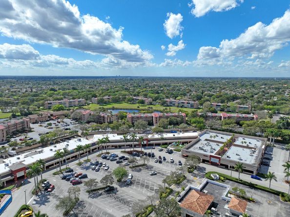 7300 Lake Cir Drive 301, Margate FL 33063