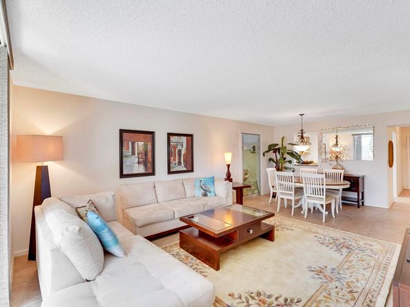 7300 Lake Cir Drive 301, Margate FL 33063