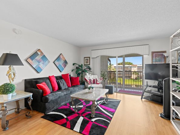 14360 Strathmore Lane 404, Delray Beach FL 33446