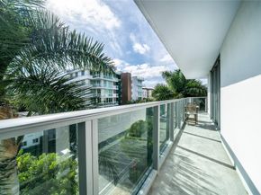 1133 102nd St 504, Bay Harbor Islands FL 33154