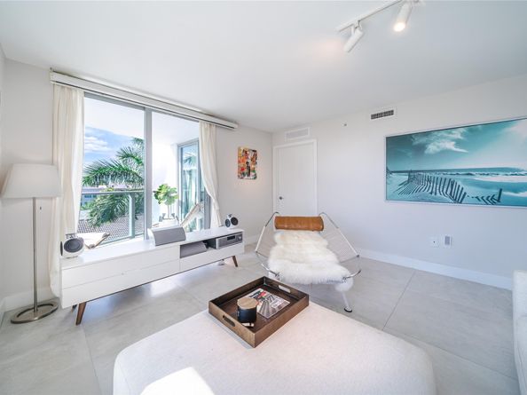 1133 102nd St 504, Bay Harbor Islands FL 33154