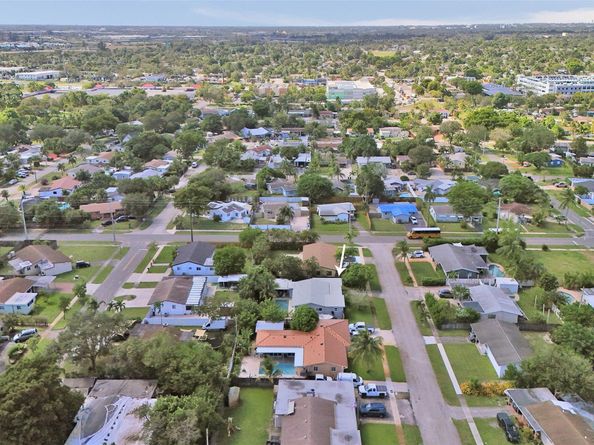 3640 SW 21st Ct, Fort Lauderdale FL 33312