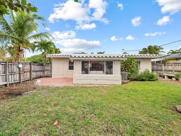 280 NW 46th Ct, Fort Lauderdale FL 33309