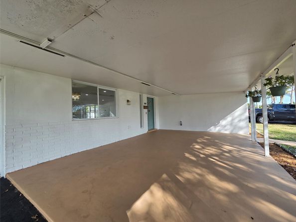 8571 NW 16th St, Pembroke Pines FL 33024