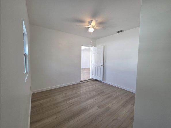 8571 NW 16th St, Pembroke Pines FL 33024