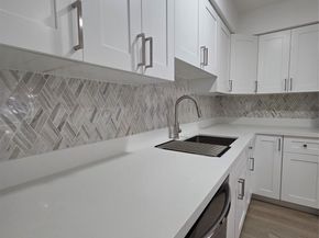 8571 NW 16th St, Pembroke Pines FL 33024