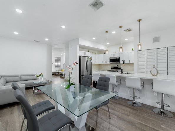 21105 NW 14th Place 438, Miami Gardens FL 33169