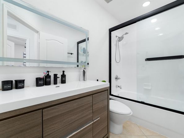 21105 NW 14th Place 438, Miami Gardens FL 33169