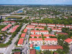 21105 NW 14th Place 438, Miami Gardens FL 33169